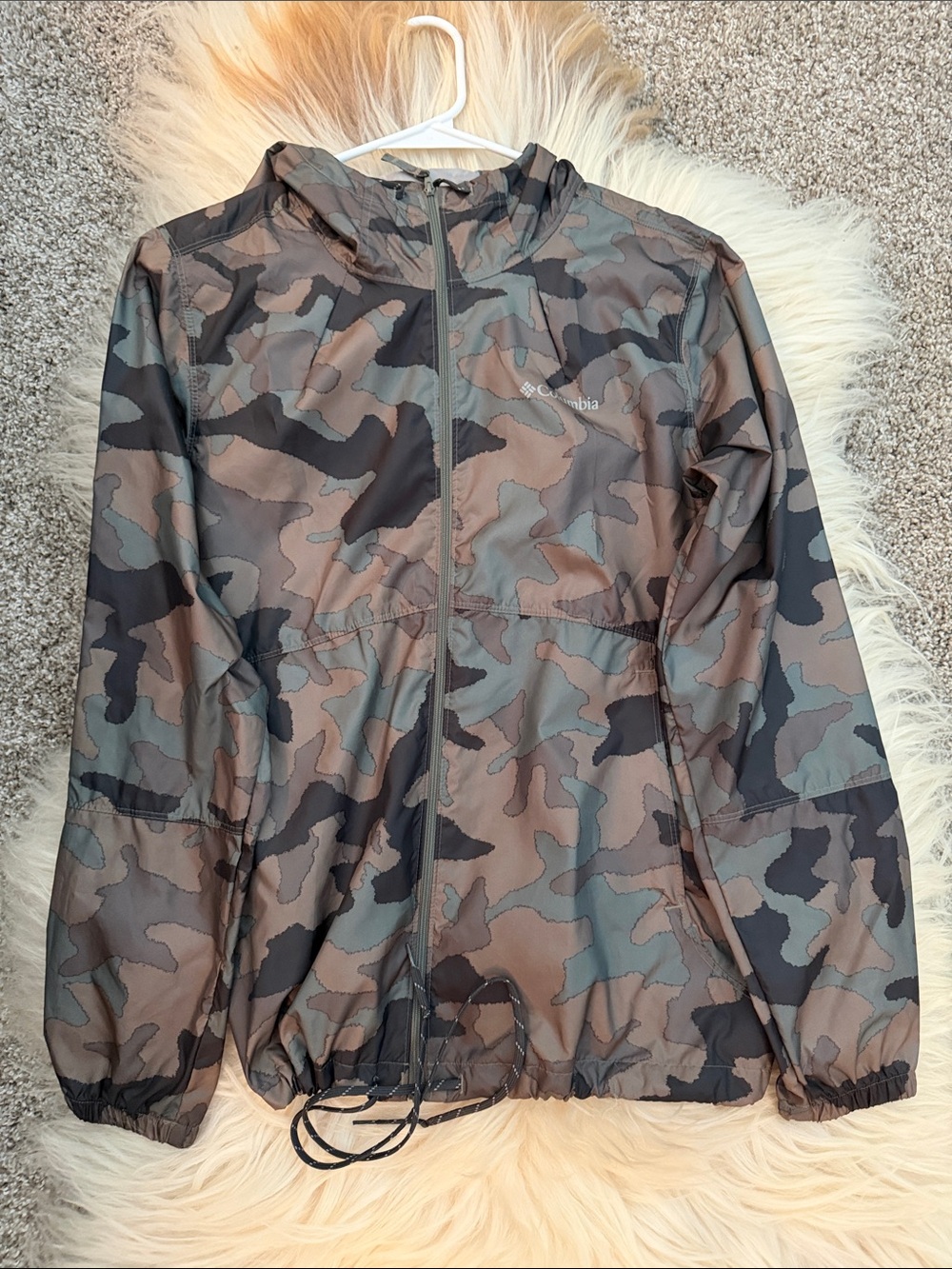 Columbia Women’s Brown and Green Camo Hooded Windbreaker